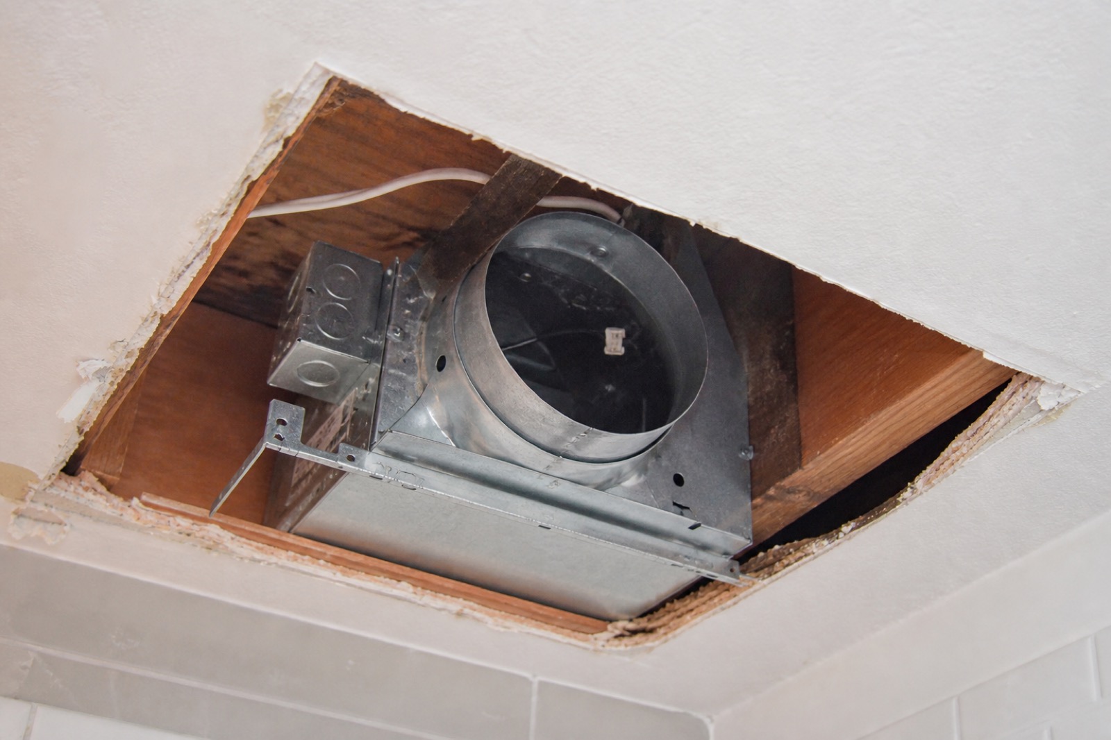Bathroom Ventilation Fan Replacement project detail