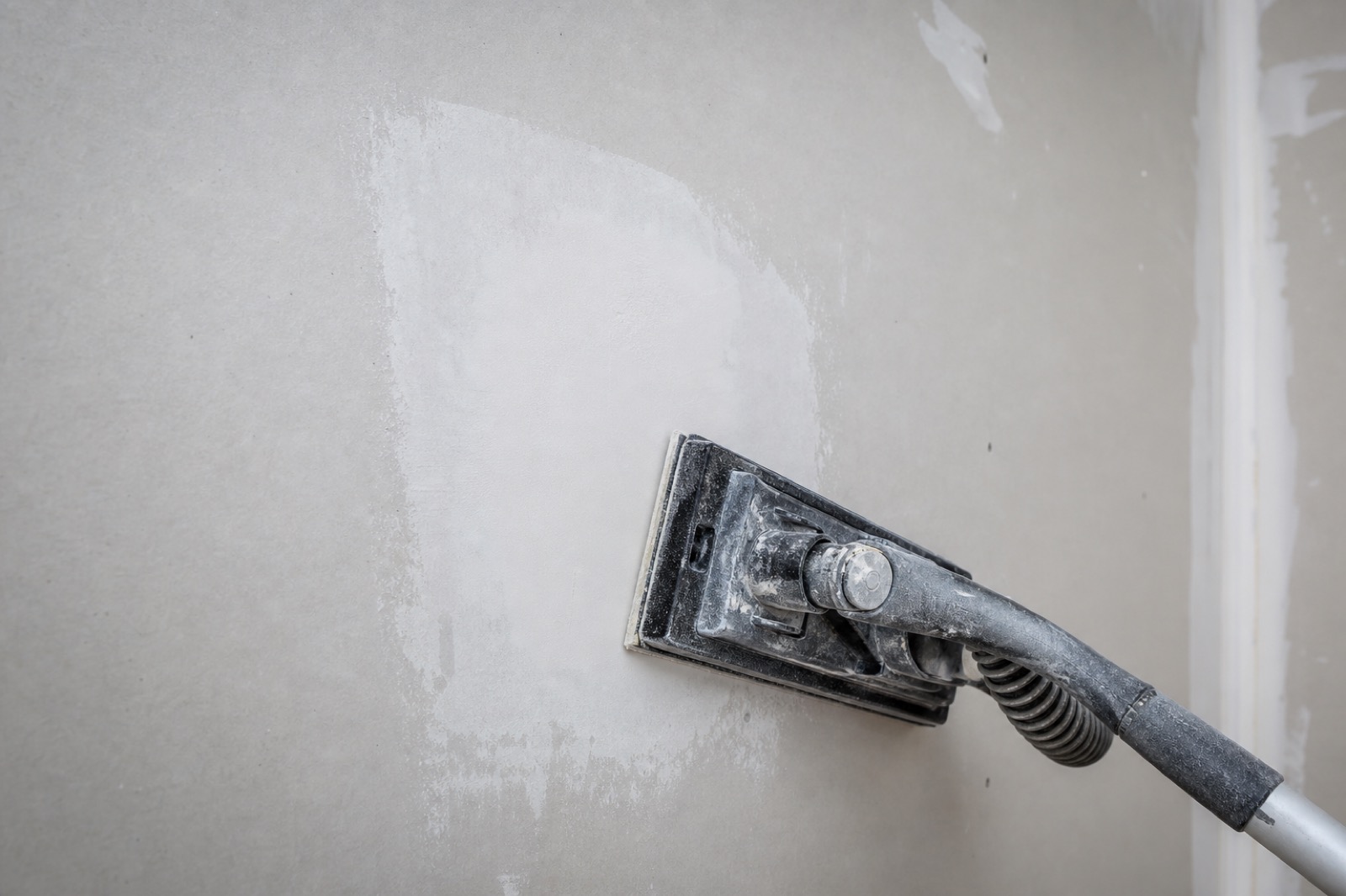 Paint Prep: Cleaning, Sanding, Caulking, Priming detail photo
